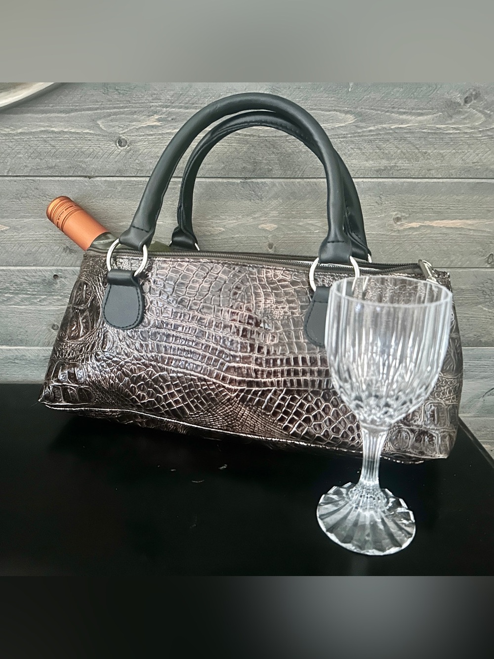 Primemark Faux 🐊 Insulated Wine Clutch Bag - NWOT